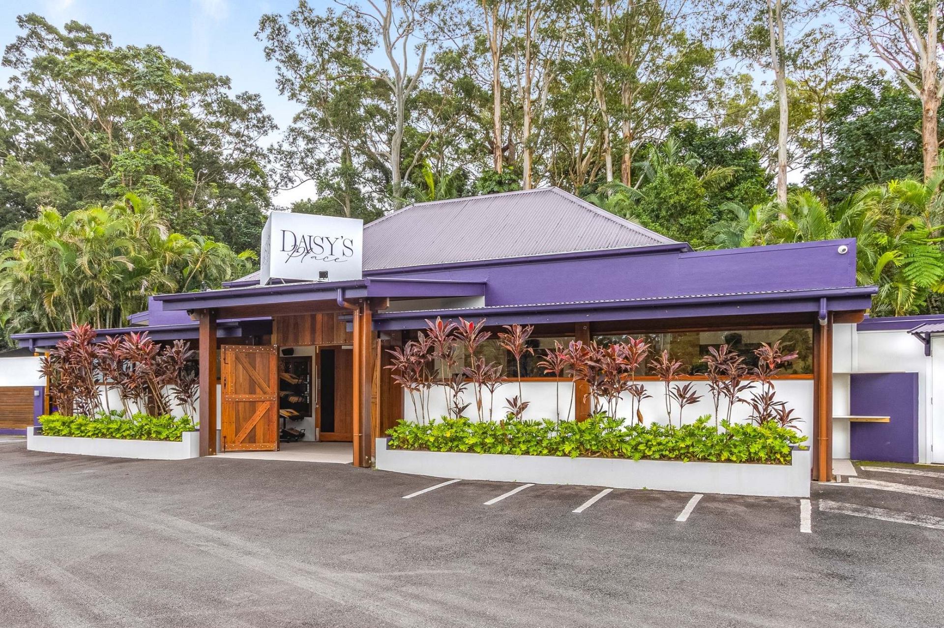 Sue Joseph Reopens Daisy's Place At Glenview After 18-Month Closure