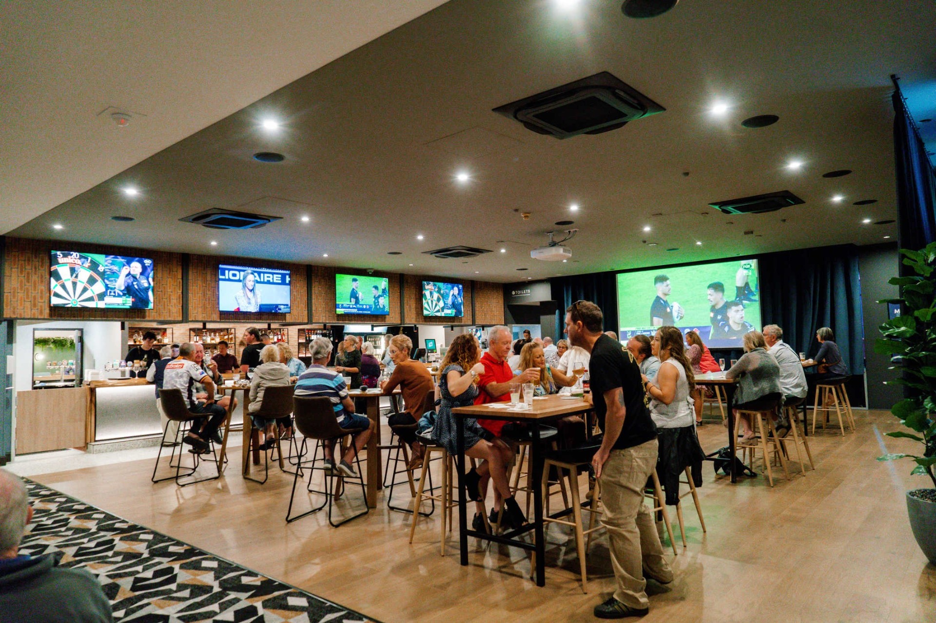 Sunshine Coast Pubs Win 3am Trading Trial For Australia-Egypt World Cup Match